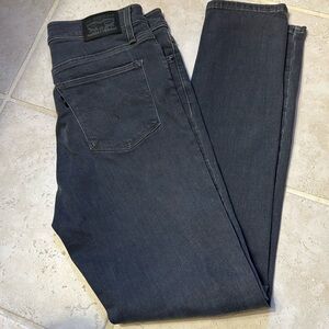 Levi’s gray skinny jeans. Size 28